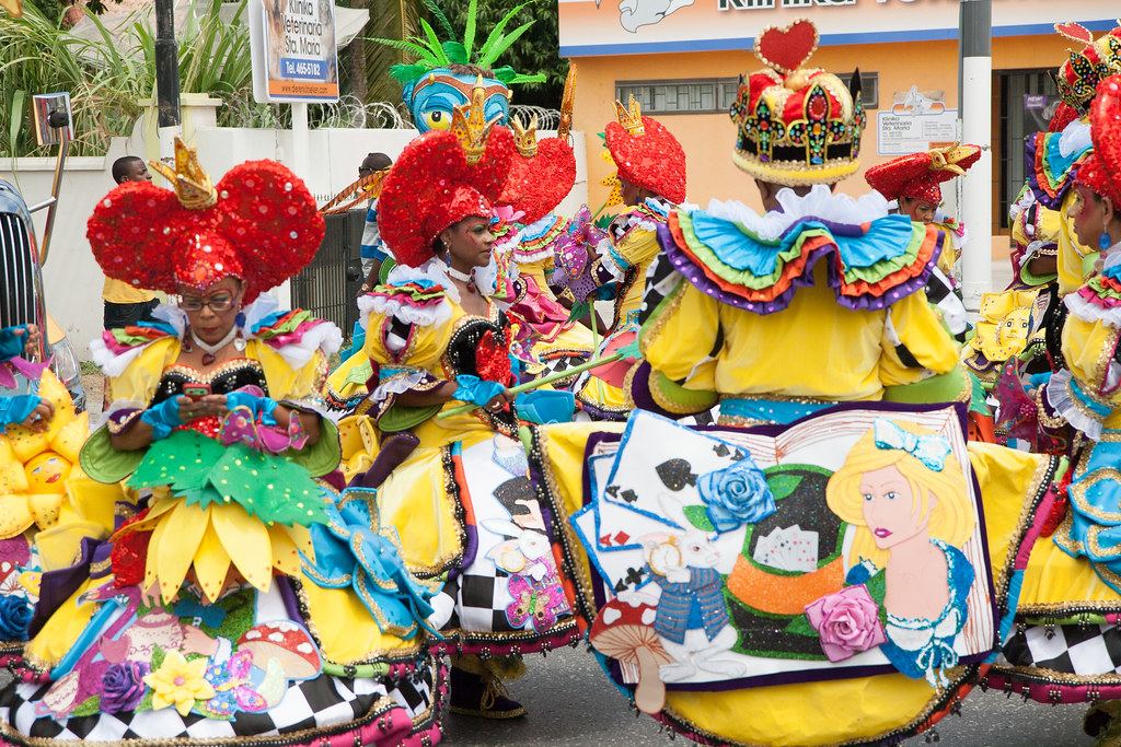 Carnevale di Curaçao: Date 2027, Sfilate e Guida Pratica